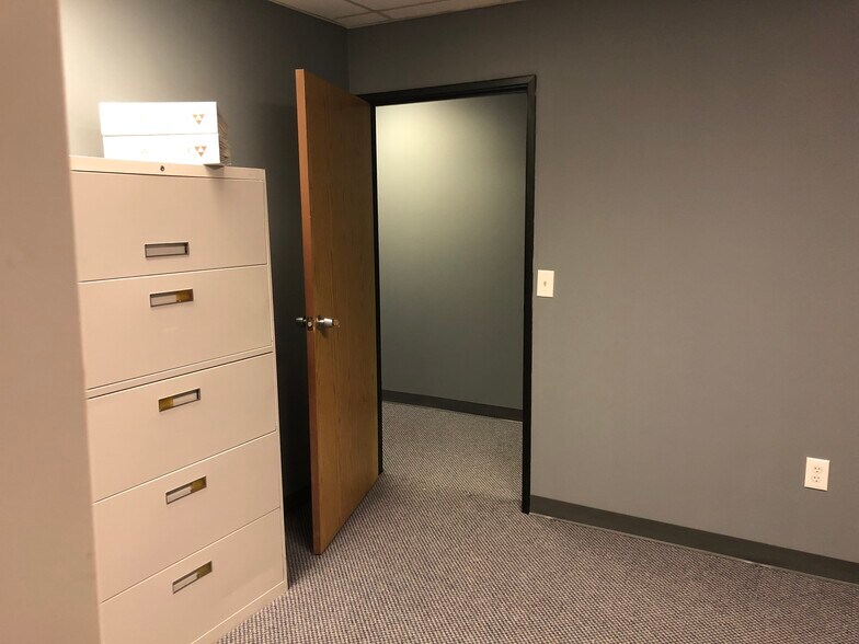 More Photos Of 271 US Highway 46, Fairfield Office For Lease