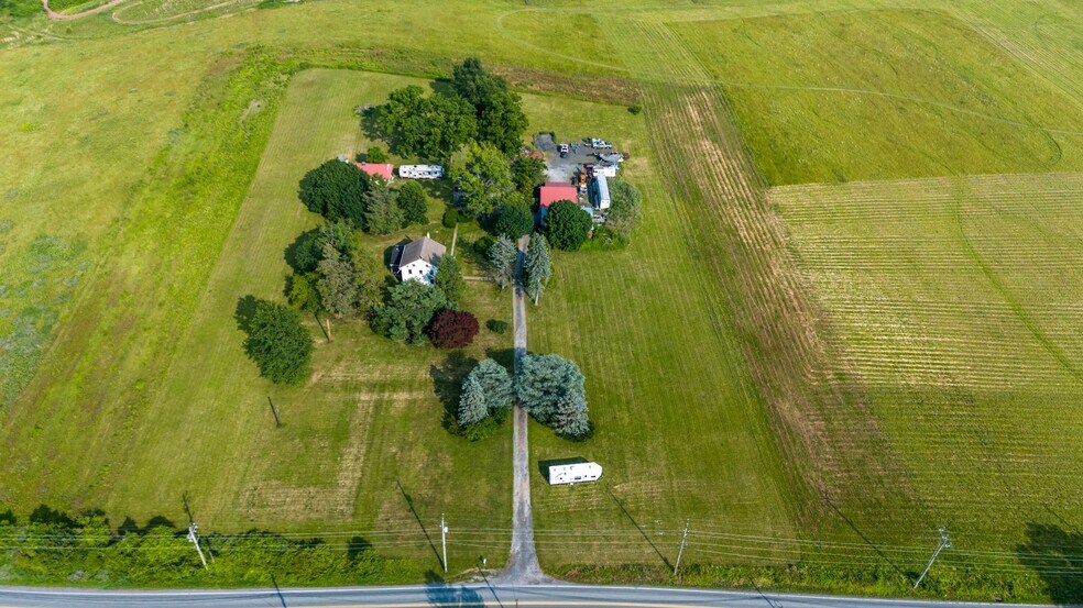 More Photos Of 1112 W Bridge St, Spring City Warehouse For Sale