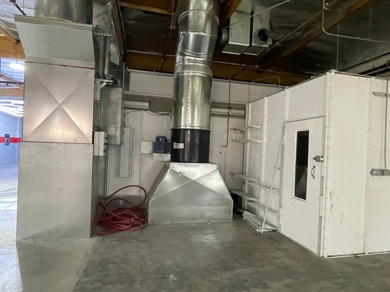 More Photos Of 21410 Parthenia St, Canoga Park Unknown For Lease