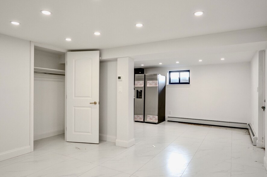 More Photos Of 776 Hempstead Ave, West Hempstead Specialty For Sale