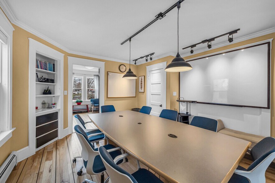 More Photos Of 84 Russell St, Hadley Loft Creative Space For Sale