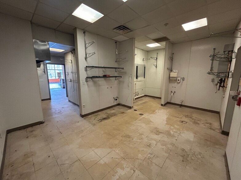 More Photos Of 230 Roosevelt Dr, Monroe Freestanding For Lease