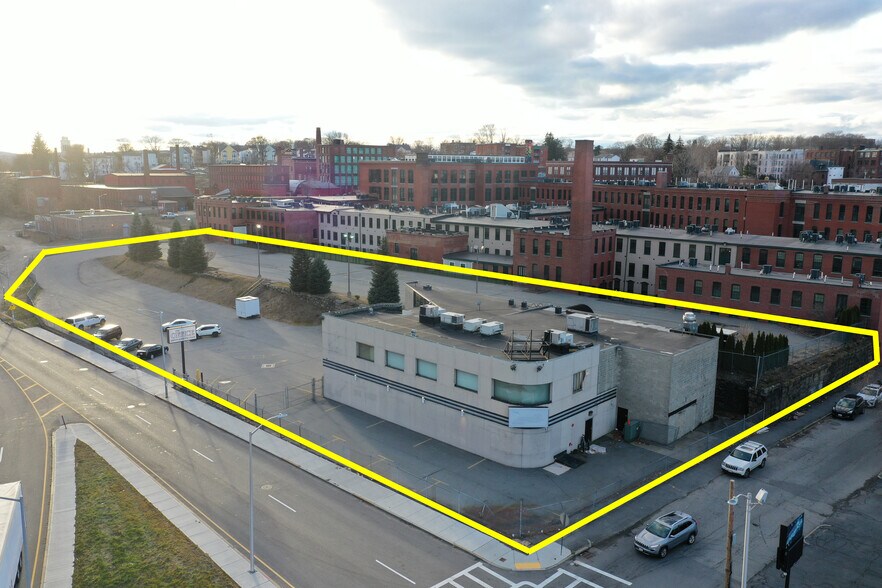 More Photos Of 241 Southbridge St, Worcester Bar For Sale