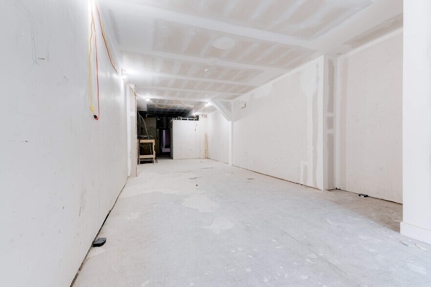 More Photos Of 55 John St S, Hamilton General Retail For Lease