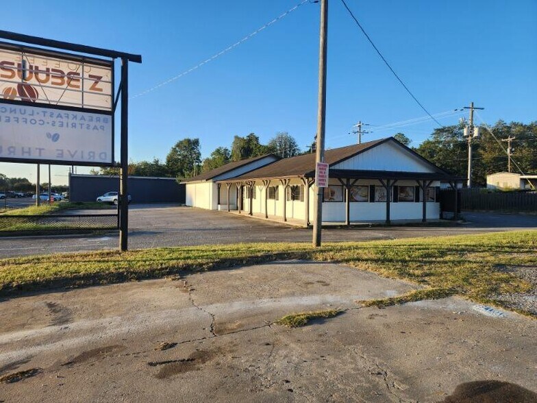 More Photos Of 102 S Armed Forces Blvd, Warner Robins Restaurant For Sale