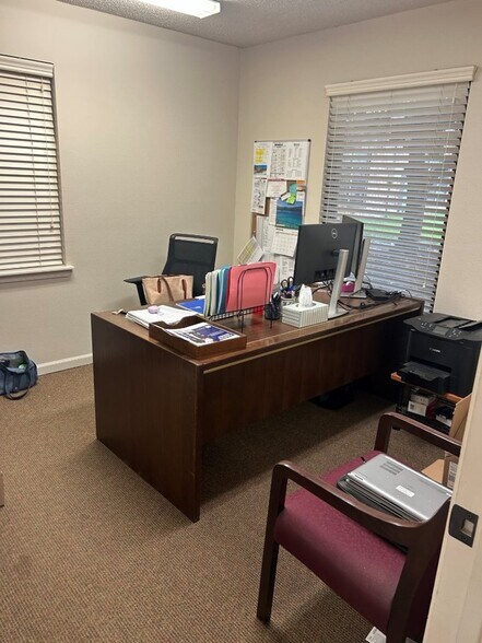 More Photos Of 2822 Oneal Ln, Baton Rouge Office For Lease