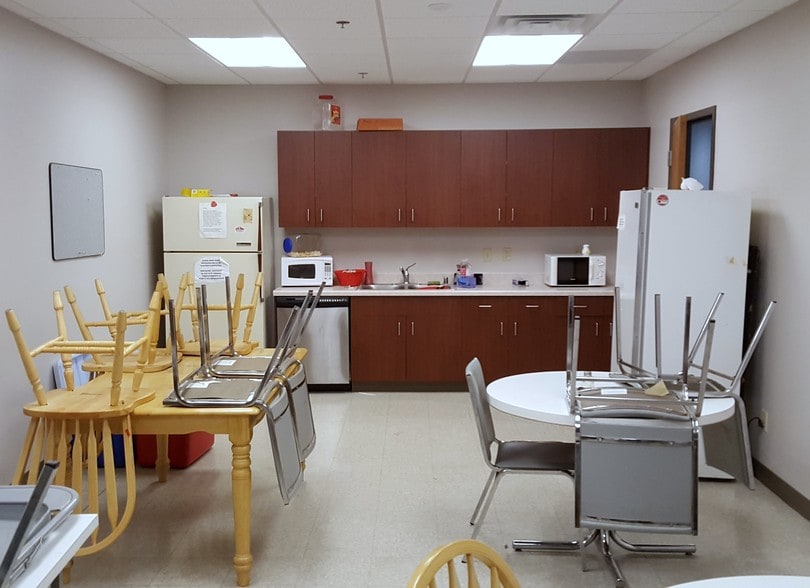 More Photos Of 8447-8475 Murphy Dr, Middleton Light Distribution For Lease