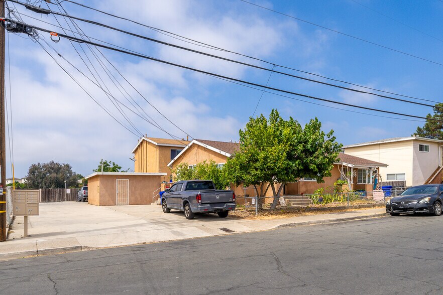 More Photos Of 6736-6740 Kelly St, San Diego Apartments For Sale