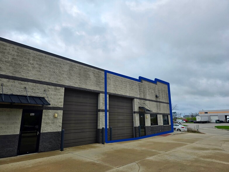 More Photos Of 101-161 Sangra Ct, Streamwood Warehouse For Sale