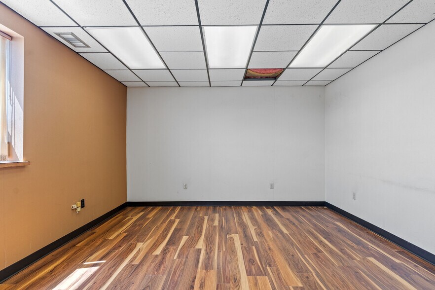 More Photos Of 63 Barlow Rd, Binghamton Distribution For Lease