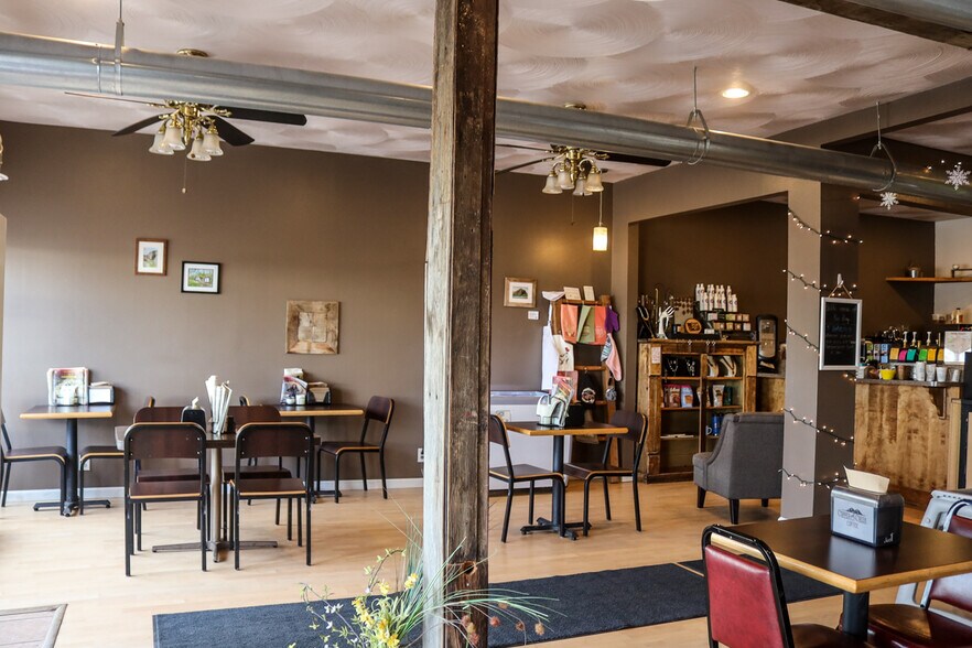 More Photos Of 426 Central Ave, Fairfield Storefront For Sale