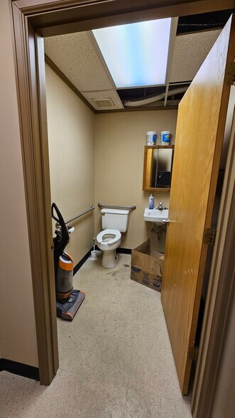 More Photos Of 625 E 500 S, Bountiful Medical For Lease