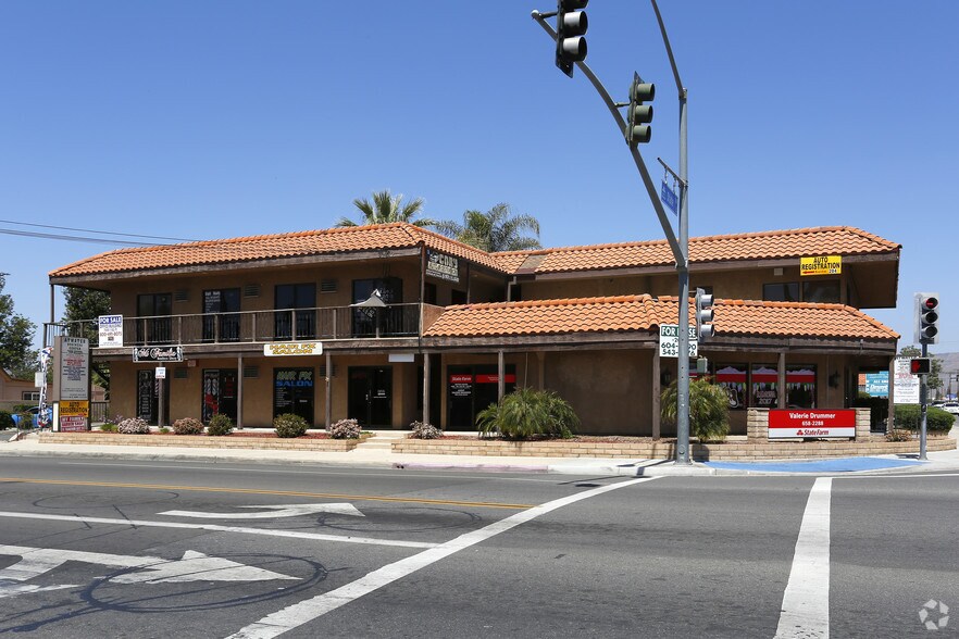 More Photos Of 211 N State St, Hemet Office For Lease