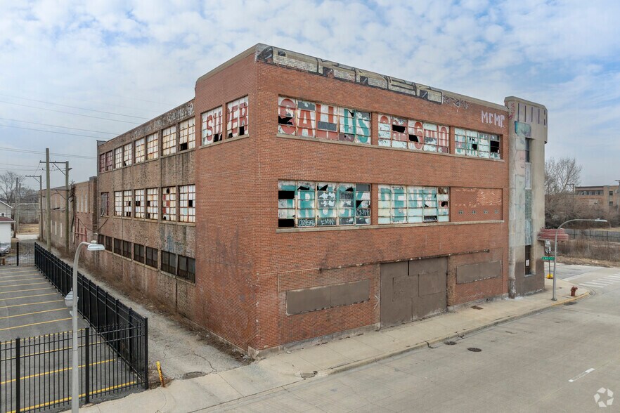 More Photos Of 6061 S Wentworth Ave, Chicago Warehouse For Sale