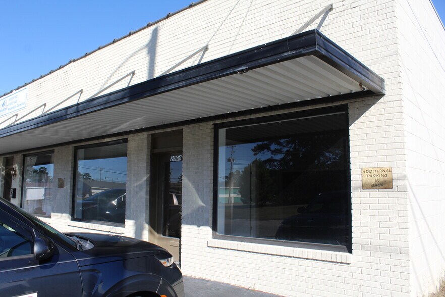 Primary Photo Of 2004-2006 N Cedar St, Lumberton Freestanding For Lease