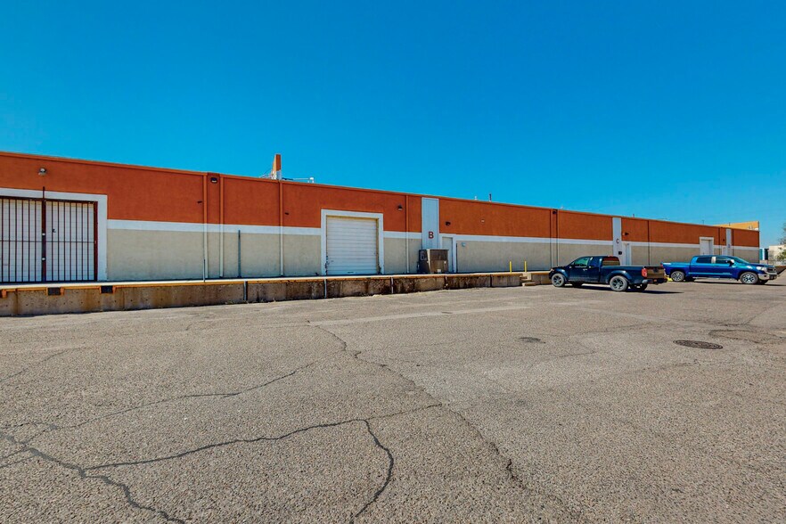 More Photos Of 1823 Commercial St NE, Albuquerque Warehouse For Sale