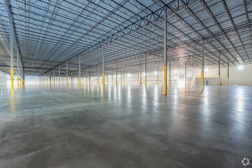 More Photos Of Jessie Cronic Rd & I-85, Braselton Unknown For Lease