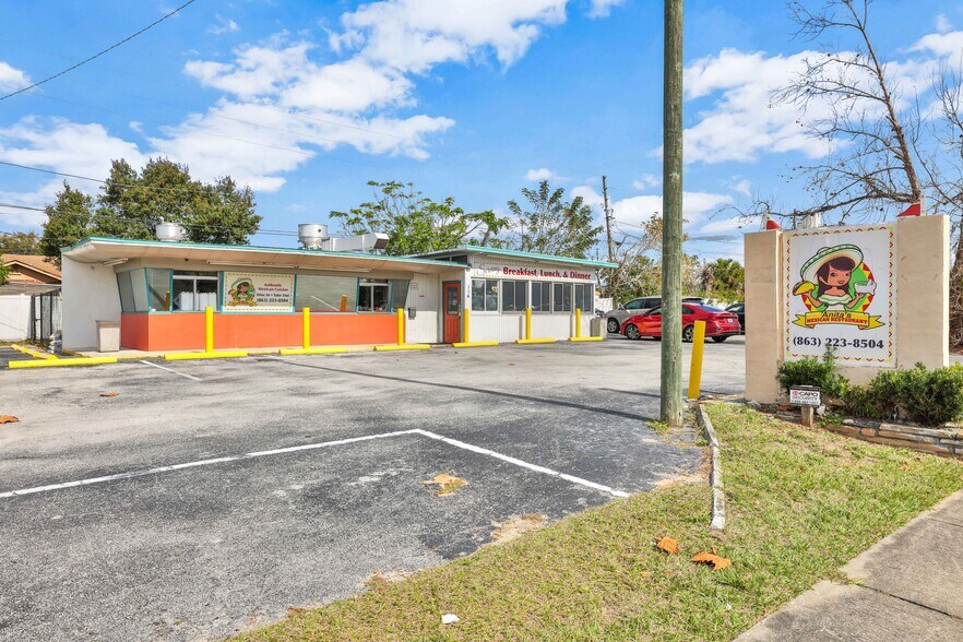 More Photos Of 114 Central Ave, Lake Wales Freestanding For Sale