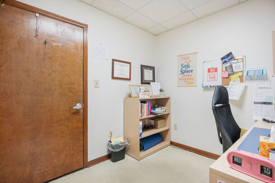 More Photos Of 231 Memorial Dr, Jacksonville Medical For Sale