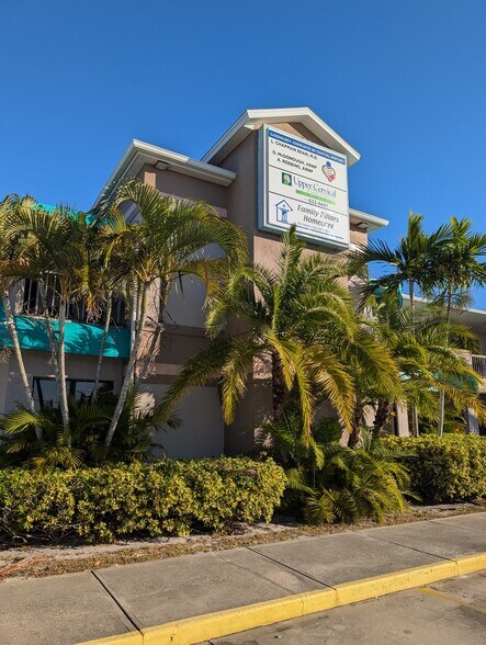 More Photos Of 1600 W Eau Gallie Blvd, Melbourne Office For Lease