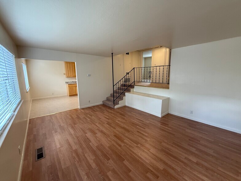 More Photos Of 190 Evandale Ave, Mountain View Apartments For Sale