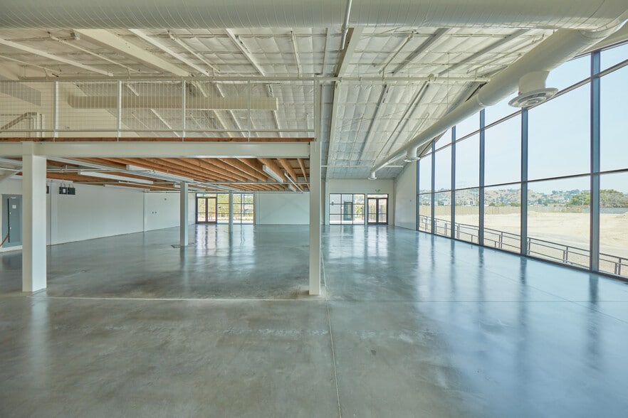 More Photos Of 2427-2433 Birkdale St, Los Angeles Loft Creative Space For Lease