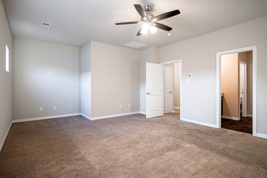 More Photos Of 101 Springtree St, Denton Apartments For Sale