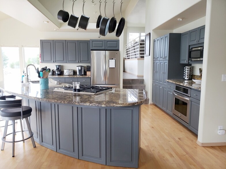 More Photos Of 335 Henderson Rd, Chelan Hospitality For Sale