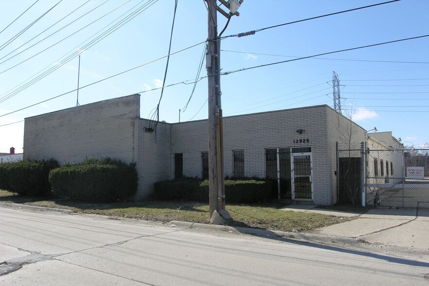 Primary Photo Of 12925 Auburn St, Detroit Warehouse For Sale