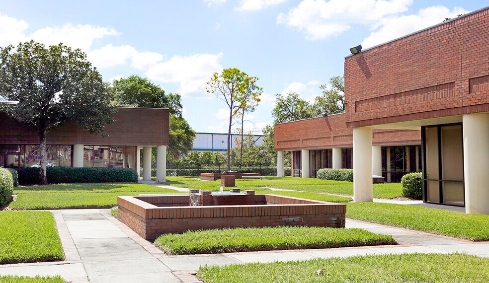 More Photos Of 9501 Princess Palm Ave, Tampa Unknown For Lease