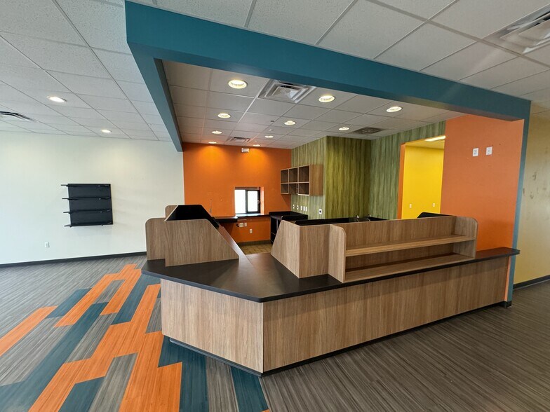 More Photos Of 24408-24420 Van Dyke Ave, Center Line Storefront For Lease