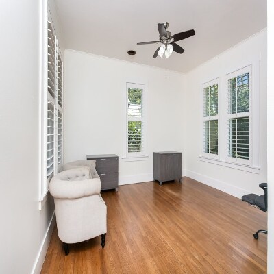 More Photos Of 711 W Main St, Fredericksburg Office For Lease