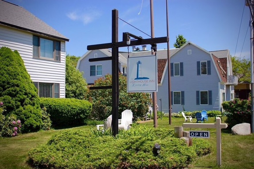 More Photos Of 20 Nubble Rd, York Beach Hotel For Sale