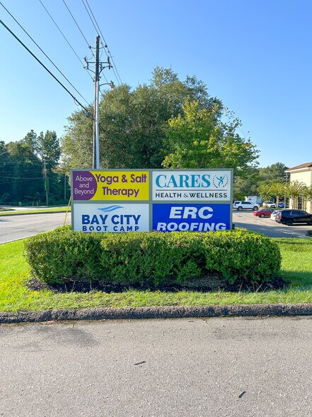 More Photos Of 876-878 Hillcrest Rd, Mobile Industrial For Sale