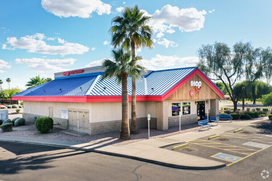 More Photos Of 4505-4531 E Thomas Rd, Phoenix Unknown For Lease