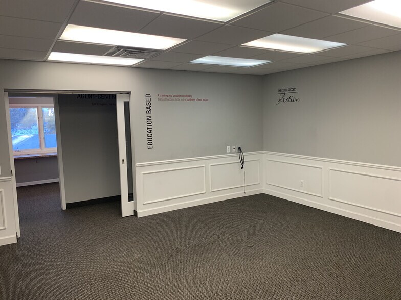 More Photos Of 35427 Dodge Park Rd, Sterling Heights Office For Lease