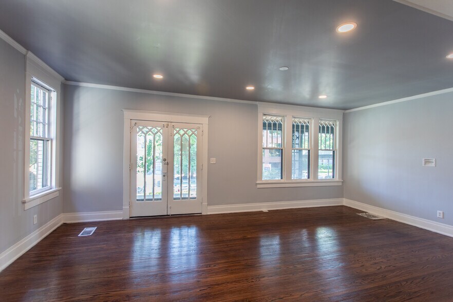 More Photos Of 1103 17th Ave S, Nashville Office For Lease