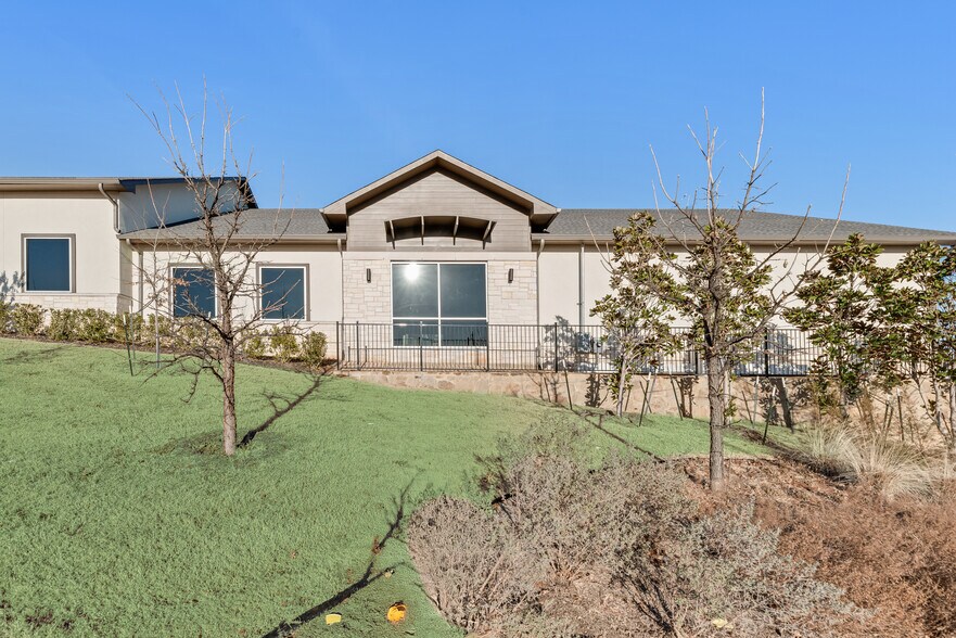 More Photos Of 250 Gerault Rd, Flower Mound Medical For Sale