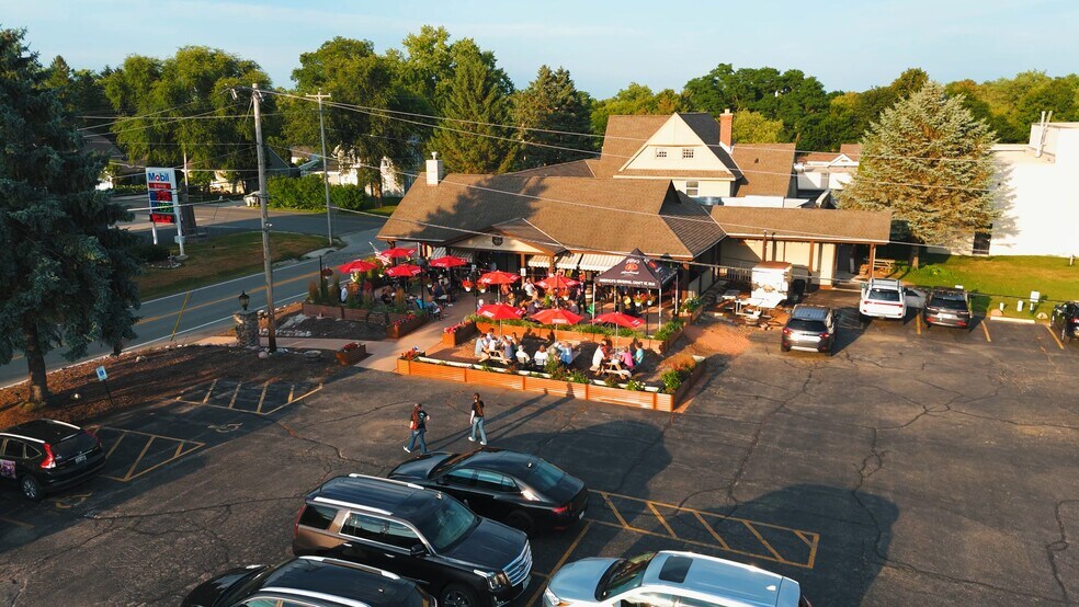 Primary Photo Of N67W33525 County Road K, Oconomowoc Restaurant For Sale