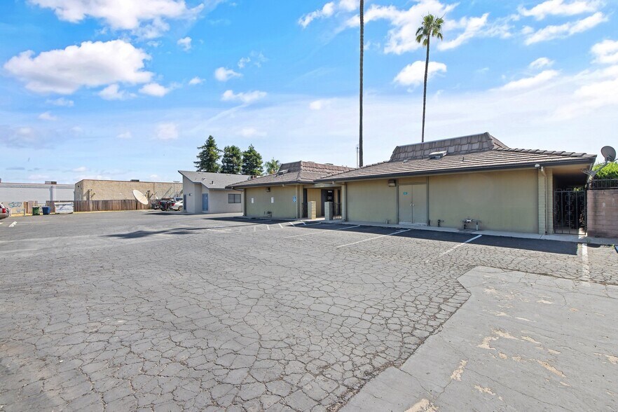 More Photos Of 561 N Alta Ave, Dinuba Medical For Lease