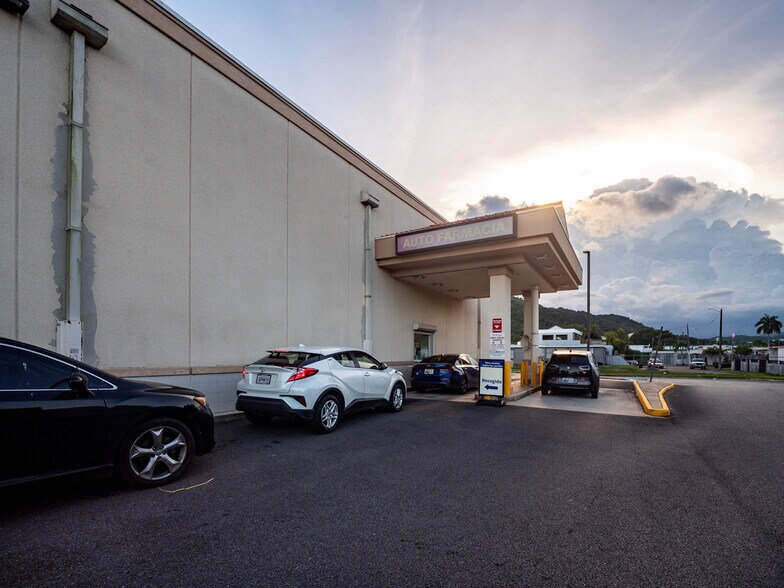 More Photos Of 101 PR-1, Caguas Drugstore For Sale