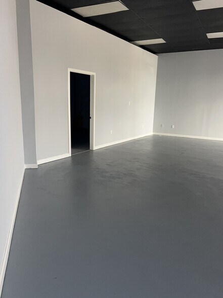 More Photos Of 11050 Prairie Ave, Inglewood Unknown For Lease