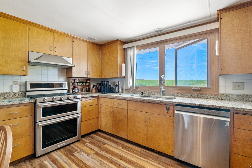 More Photos Of N2698 Highway 57, New Holstein Sports And Entertainment For Sale