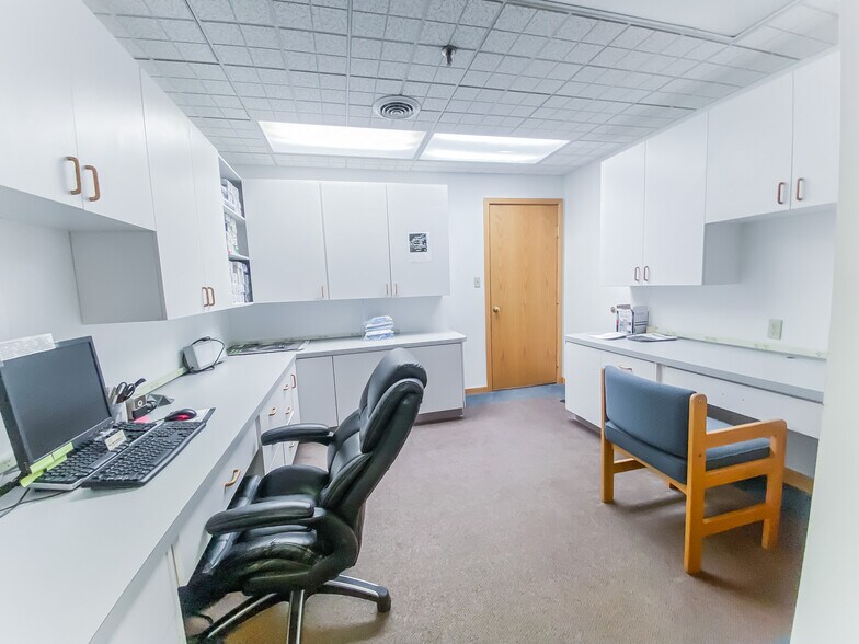 More Photos Of 403 S Allen St, State College Medical For Sale