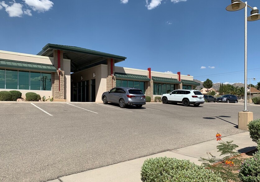More Photos Of 7170 Westwind Dr, El Paso Medical For Lease