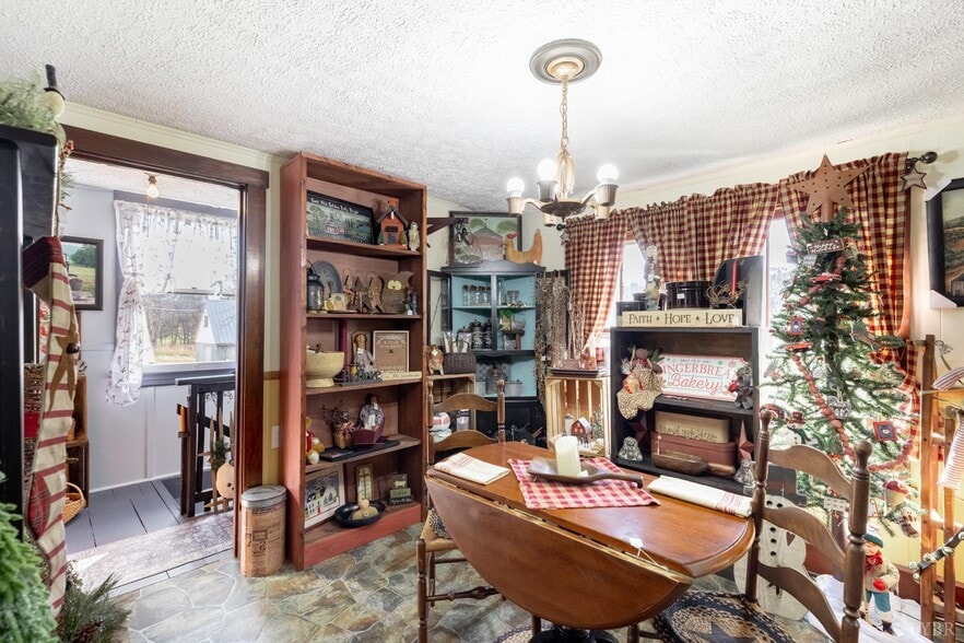 More Photos Of 1868 W Lynchburg Salem Tpke, Bedford Office Residential For Sale
