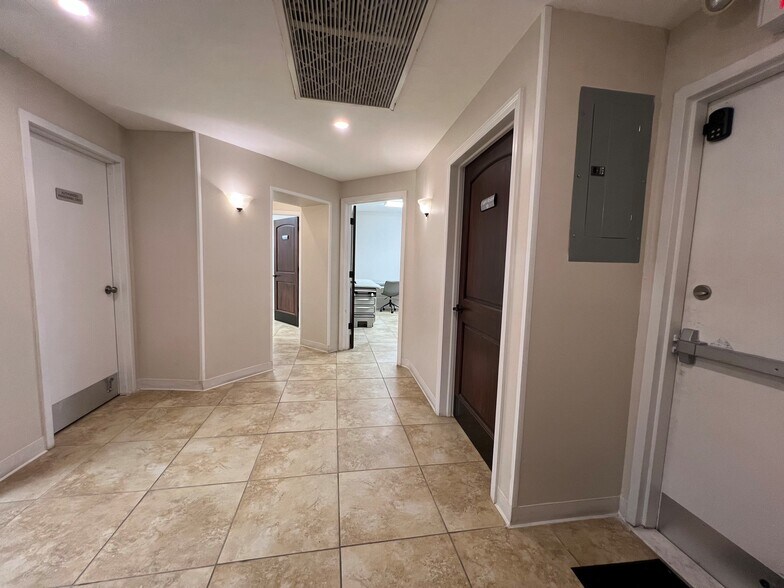 More Photos Of 2020 Cortelyou Rd, Brooklyn Coworking Space