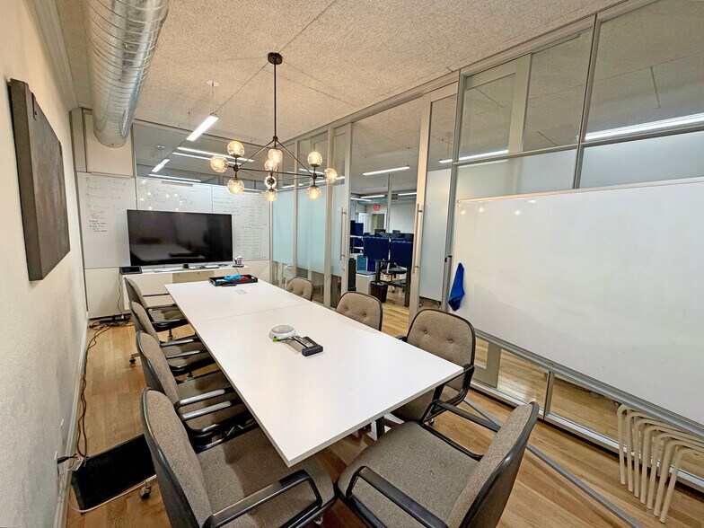 More Photos Of 925 De La Vina St, Santa Barbara Office For Lease