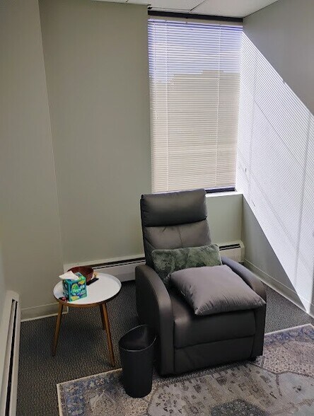 More Photos Of 7373 W Jefferson Ave, Lakewood Medical For Sale