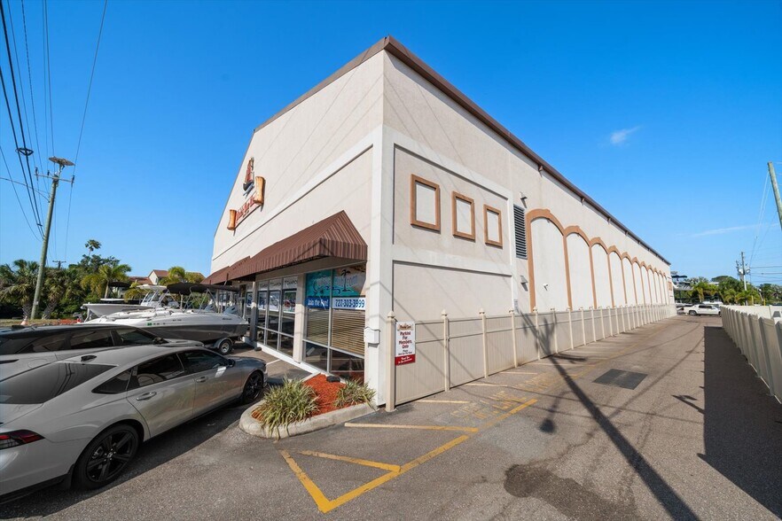 More Photos Of 2400 Bayshore Blvd, Dunedin Marina For Sale